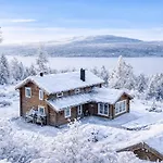 Scenic Cabin, 30 Mins From Airport
