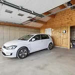 Scenic Cabin, 30 Mins From Airport