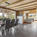 Шале Scenic Cabin, 30 Mins From Airport