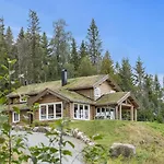 Scenic Cabin, 30 Mins From Airport Шале
