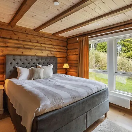 Scenic Cabin, 30 Mins From Airport * Hurdal