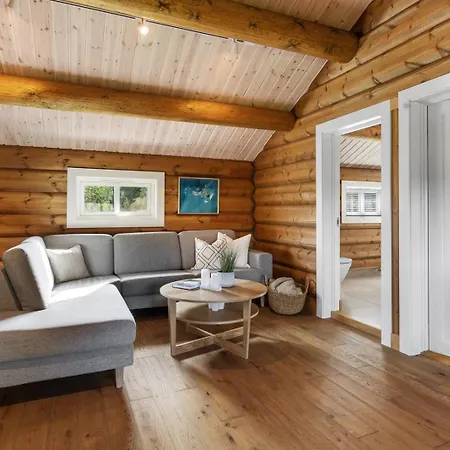 Scenic Cabin, 30 Mins From Airport * Hurdal