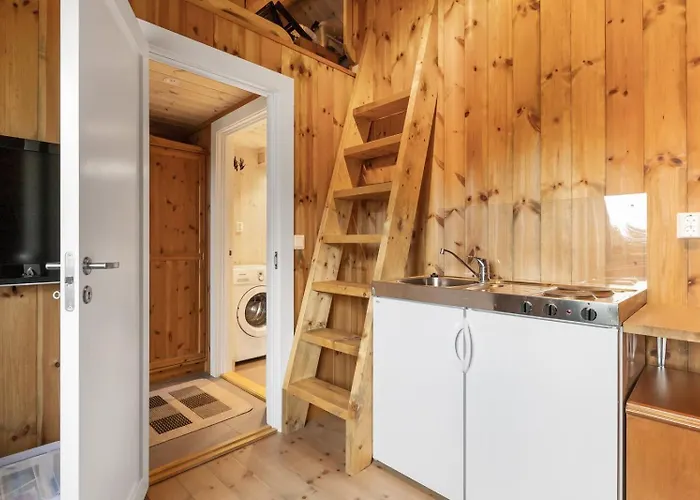 Scenic Cabin, 30 Mins From Airport