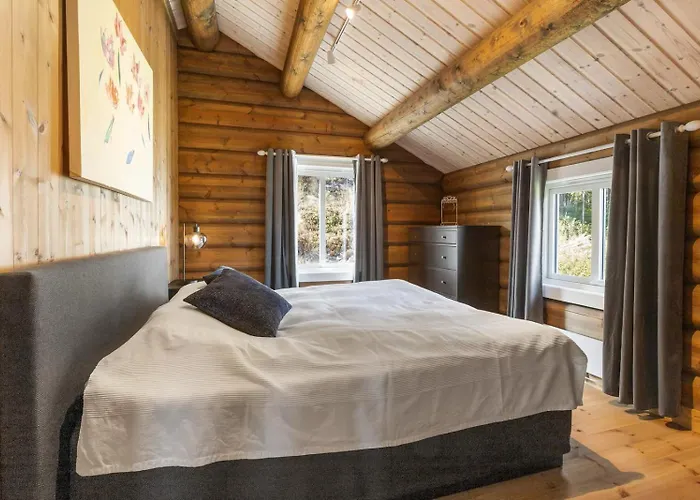 Scenic Cabin, 30 Mins From Airport 샬레 *